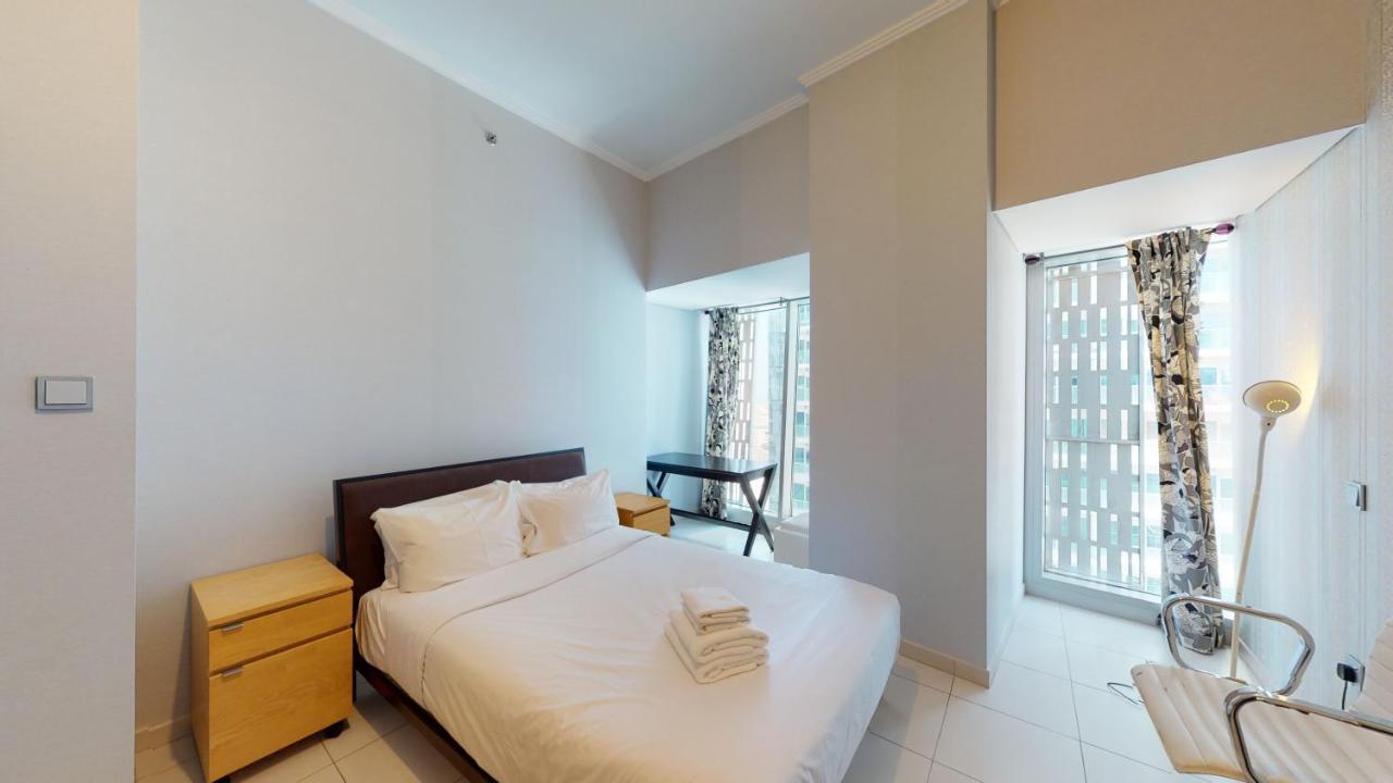 Apartment Key View - Cayan Tower